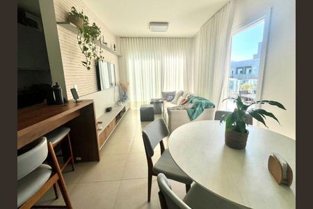 4_photo/95273b5e3f.052f403e7a55d0ff-ATLAS-db373d4b-dd8e-4dbd-bc26-3987315e168f.jpg de apartamento à venda com 3 quartos, 170m² em Campeche, Florianópolis