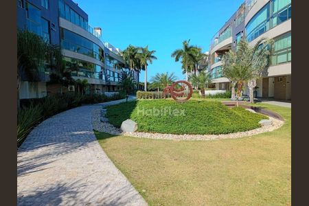 3_photo/95273b5e43.2cfd1e4d4e26627a-ATLAS-7eaa5e77-5147-41f5-8591-60b3bbafae67.jpg de apartamento à venda com 3 quartos, 252m² em Campeche, Florianópolis