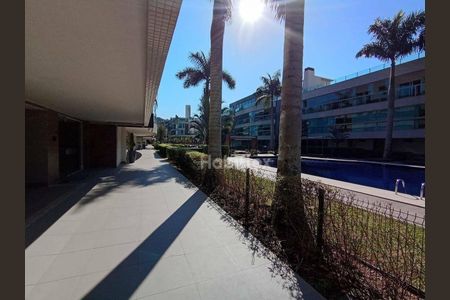 33_photo/95273b5e43.2cfd1e4d4e26627a-ATLAS-b6785bbb-4c77-43c8-9f1c-5745dbf957b5.jpg de apartamento à venda com 3 quartos, 252m² em Campeche, Florianópolis