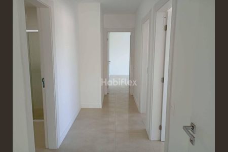 13_photo/95273b5e43.2cfd1e4d4e26627a-ATLAS-ce000ce9-1902-4b72-9bae-1a0d3da90afe.jpg de apartamento à venda com 3 quartos, 252m² em Campeche, Florianópolis