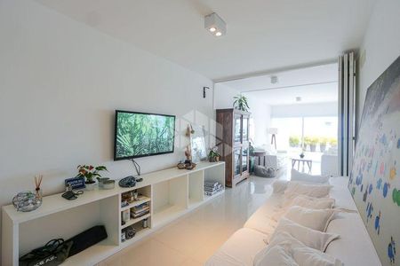 2_photo/95273b6355.2ef4ead9cc61a051-ATLAS-d0731eb5-d947-42ce-8eb8-9b4165d9c5d8.jpg de apartamento para alugar com 3 quartos, 200m² em Campeche, Florianópolis