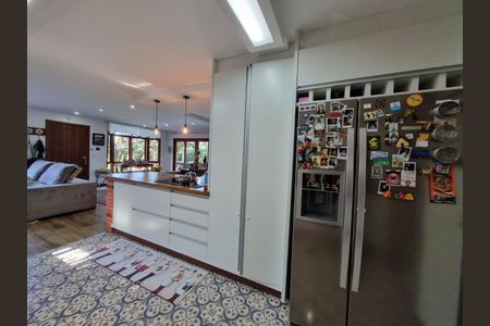 6_photo/95273b668f.70986b2d83168018-ATLAS-b700bad6-f7b6-4e5c-910a-cea8dde7d9b0.jpg de casa à venda com 5 quartos, 276m² em Campeche, Florianópolis