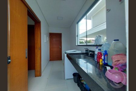 12_photo/95273b695f.b88c9f23dde11cca-ATLAS-cfbd5441-8c0f-4dbd-8a13-0e370c0fb33c.jpg de casa à venda com 4 quartos, 199m² em Campeche Leste, Florianópolis