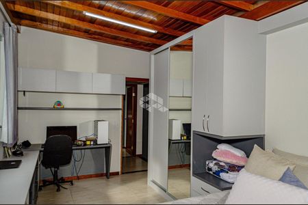 18_photo/95273b6c07.cb4a3f4e1d4d223a-ATLAS-be9991c1-fc5e-4d75-a281-eff6ff3f1125.jpg de casa à venda com 4 quartos, 375m² em Campeche Leste, Florianópolis
