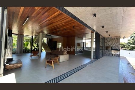 7_photo/95273b6d0b.014cfb13579d02d8-ATLAS-a6e75cd5-778e-4126-a03f-a7b21be5b19d.jpg de casa à venda com 5 quartos, 680m² em Campeche Central, Florianópolis
