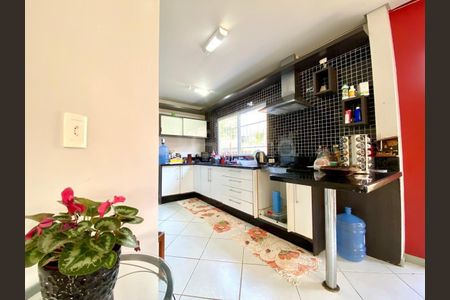 5_photo/95273b6d27.e17343cf5b702f60-ATLAS-64db73e3-5106-406e-a2ce-9e549c4574e0.jpg de casa à venda com 4 quartos, 134m² em Campeche Central, Florianópolis