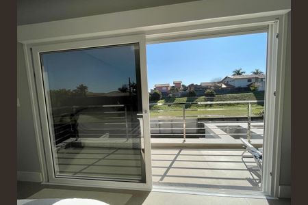 10_photo/95273b6d5f.effc73c8c58abb54-ATLAS-2bc5e2cd-8d2c-4cb2-898a-6ca22fdbf63d.jpg de casa à venda com 4 quartos, 378m² em Campeche Central, Florianópolis