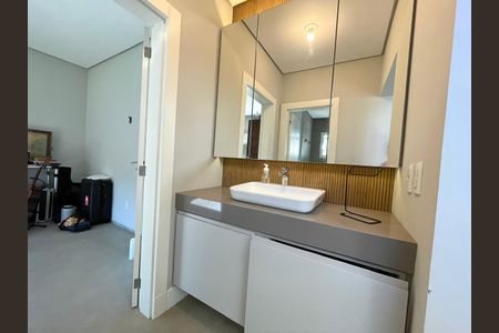 15_photo/95273b6d5f.effc73c8c58abb54-ATLAS-642c7f7a-1b7b-4ab0-aef7-be7e90bc8c0d.jpg de casa à venda com 4 quartos, 378m² em Campeche Central, Florianópolis