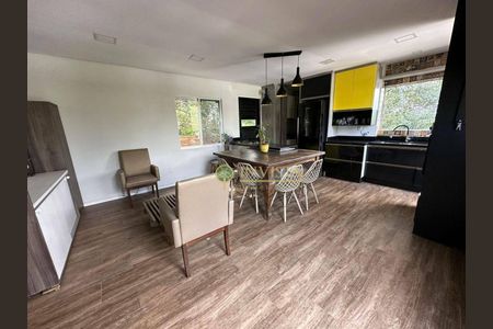 12_photo/95273b6f57.0b41dd9f8e6ad8d9-ATLAS-b6088e9d-718c-406e-a7a4-a586fa23ef60.jpg de casa de condomínio à venda com 3 quartos, 300m² em Campeche, Florianópolis