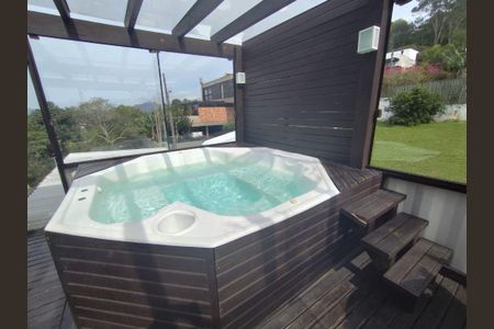 57_photo/95273b6f57.d966de50fc13b4fd-ATLAS-34b8b839-2b44-4e99-a705-575f6d41f7a3.jpg de casa para alugar com 3 quartos, 170m² em Campeche, Florianópolis