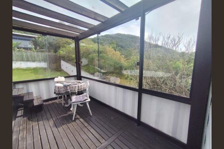 53_photo/95273b6f57.d966de50fc13b4fd-ATLAS-4e0cfedb-6fa9-48da-849e-04c7440c09de.jpg de casa para alugar com 3 quartos, 170m² em Campeche, Florianópolis