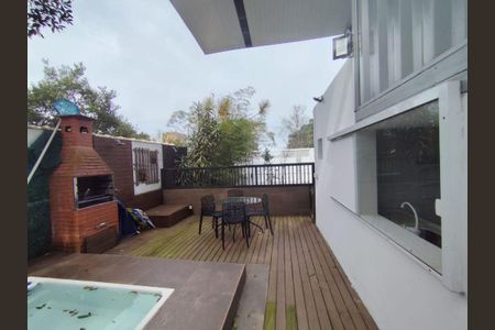 85_photo/95273b6f57.d966de50fc13b4fd-ATLAS-834450ff-709f-429f-a8e5-9fa8cc2b7dd2.jpg de casa para alugar com 3 quartos, 170m² em Campeche, Florianópolis