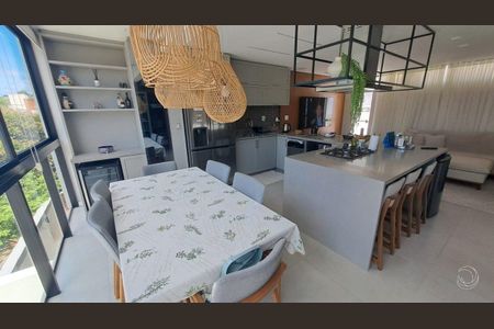 3_photo/95273b7895.18b8a14695e0a03b-ATLAS-d934f33d-5e5a-43f8-8c34-29c0e5091bf7.jpg de casa à venda com 3 quartos, 207m² em Rio Tavares, Florianópolis