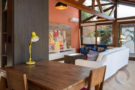 44_photo/95273b78bf.320d3f79ef1dd034-ATLAS-e000cc6a-42b5-4a3b-a7d6-ae34a48b9b3a.jpg de casa à venda com 4 quartos, 600m² em Rio Tavares, Florianópolis