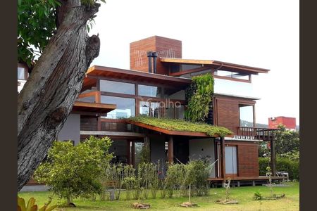 2_photo/95273b78bf.eac4368e9a4a4ed1-ATLAS-0ee35a26-ffdb-44fa-9c3d-3accfa52d868.jpg de casa à venda com 3 quartos, 201m² em Rio Tavares, Florianópolis