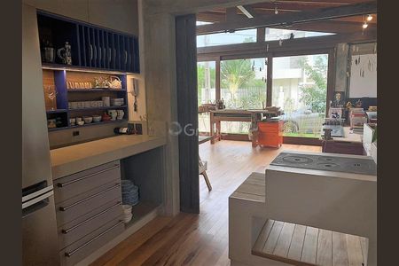 12_photo/95273b78bf.eac4368e9a4a4ed1-ATLAS-eec4e66b-7df9-4943-8f08-6274711d7fa9.jpg de casa à venda com 3 quartos, 201m² em Rio Tavares, Florianópolis