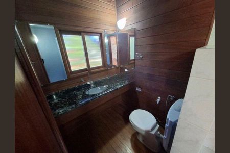 8_photo/95273b7961.fe96b63aec789ef1-ATLAS-252bda8c-11e2-46c3-964d-721f1571f861.jpg de casa para alugar com 3 quartos, 200m² em Campeche, Florianópolis