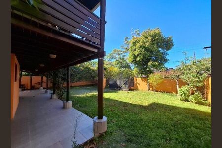 20_photo/95273b7961.fe96b63aec789ef1-ATLAS-907b1bc0-34cd-4ce2-8376-c8ce92601e83.jpg de casa para alugar com 3 quartos, 200m² em Campeche, Florianópolis