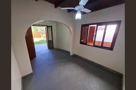 4_photo/95273b7961.fe96b63aec789ef1-ATLAS-a51cfcc4-d3f3-447c-8d58-38bbc485b964.jpg de casa para alugar com 3 quartos, 200m² em Campeche, Florianópolis