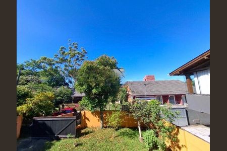 13_photo/95273b7961.fe96b63aec789ef1-ATLAS-eceb7e76-1de1-410e-b88f-31625a3a47be.jpg de casa para alugar com 3 quartos, 200m² em Campeche, Florianópolis