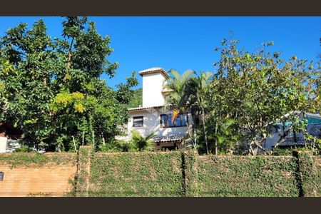 5_photo/95273b798f.aedcea8cc705b638-ATLAS-c685bf4e-aa47-4ece-9559-fa3ce7aadfe8.jpg de casa à venda com 4 quartos, 203m² em Rio Tavares, Florianópolis