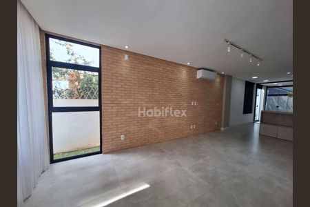 4_photo/95273b7bc9.b7afec13c8c84584-ATLAS-6736f25b-94d1-4101-a231-7ec99ed7ff2f.jpg de casa à venda com 2 quartos, 116m² em Campeche, Florianópolis