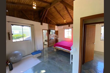 9_photo/95273b7bcd.adbb37f92a381176-ATLAS-cf2607eb-1755-471e-836f-0d1d4f195f8f.jpg de casa à venda com 2 quartos, 170m² em Campeche, Florianópolis
