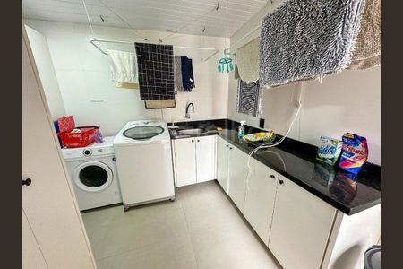 16_photo/95273b7c55.b76994c5ef7fda09-ATLAS-53390c80-8cb8-4386-a69d-9ed8b3e6dbdf.jpg de casa à venda com 5 quartos, 350m² em Campeche, Florianópolis