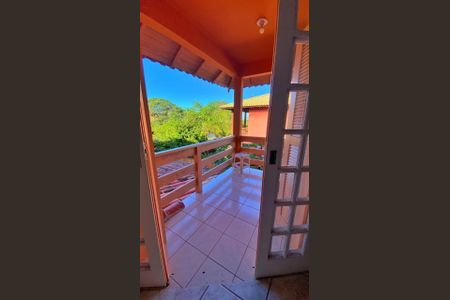 10_photo/95273b80c3.6c5c93e045adfc60-ATLAS-73f6d793-7742-4b12-9df3-a1d0f721fba0.jpg de casa à venda com 5 quartos, 192m² em Rio Tavares, Florianópolis