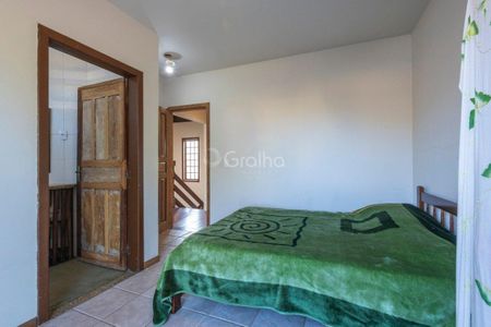 10_photo/95273b80c3.fc5987373cdbaa4f-ATLAS-1ee87396-7f9b-4e46-af1c-0c38cf3e9720.jpg de casa à venda com 6 quartos, 320m² em Rio Tavares, Florianópolis