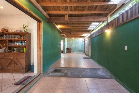 26_photo/95273b80c3.fc5987373cdbaa4f-ATLAS-2b84ab84-2db7-4101-a785-e06739a4f5c3.jpg de casa à venda com 6 quartos, 320m² em Rio Tavares, Florianópolis