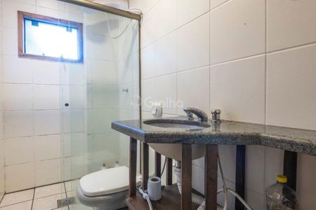 12_photo/95273b80c3.fc5987373cdbaa4f-ATLAS-64122b2b-a14f-41dd-9870-0ec6db2da470.jpg de casa à venda com 6 quartos, 320m² em Rio Tavares, Florianópolis