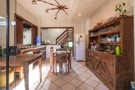 8_photo/95273b80c3.fc5987373cdbaa4f-ATLAS-92e357dd-cedb-40d6-add8-c61ccac85d1b.jpg de casa à venda com 6 quartos, 320m² em Rio Tavares, Florianópolis