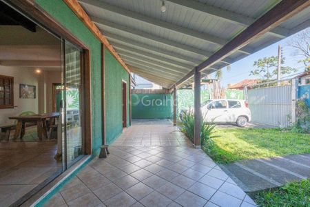 34_photo/95273b80c3.fc5987373cdbaa4f-ATLAS-afd8b43b-03f7-4d91-b042-63650c0db324.jpg de casa à venda com 6 quartos, 320m² em Rio Tavares, Florianópolis