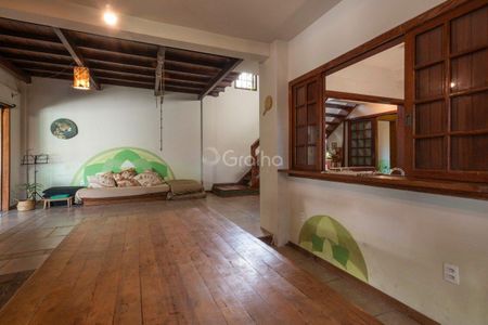 3_photo/95273b80c3.fc5987373cdbaa4f-ATLAS-c21667eb-074a-4e7b-a7f1-984ae302e08b.jpg de casa à venda com 6 quartos, 320m² em Rio Tavares, Florianópolis