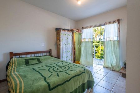 11_photo/95273b80c3.fc5987373cdbaa4f-ATLAS-de128eef-91f8-41cc-ab46-534e64e74319.jpg de casa à venda com 6 quartos, 320m² em Rio Tavares, Florianópolis