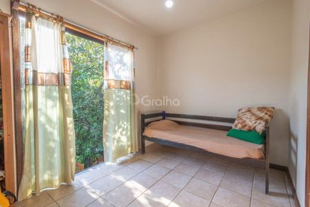 17_photo/95273b80c3.fc5987373cdbaa4f-ATLAS-dea772d7-76c3-4b23-85a6-dd56bf03d8c3.jpg de casa à venda com 6 quartos, 320m² em Rio Tavares, Florianópolis