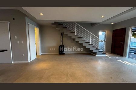 5_photo/95273b80c9.746bce83944405dc-ATLAS-e5a03c29-b96c-4e89-94b0-e4e4219c6dff.jpg de casa à venda com 3 quartos, 145m² em Rio Tavares Central, Florianópolis