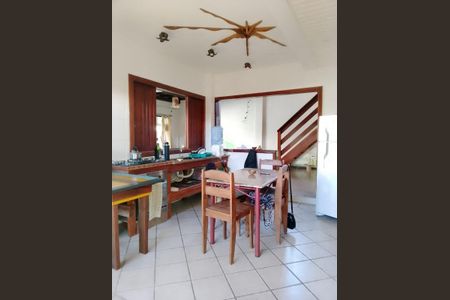 4_photo/95273b812b.f2bfaed4af7a5e8b-ATLAS-72bcad92-9900-49e8-994e-9fc3ddda2430.jpg de casa à venda com 3 quartos, 220m² em Rio Tavares, Florianópolis