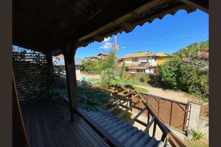 2_photo/95273b8233.adbb37f92a381176-ATLAS-4a8ab263-afc7-4e47-bd85-b923da549cb9.jpg de casa à venda com 2 quartos, 170m² em Rio Tavares, Florianópolis