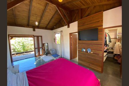 8_photo/95273b8233.adbb37f92a381176-ATLAS-9390511a-29b0-4e86-8c8f-2fe3dea9d8bc.jpg de casa à venda com 2 quartos, 250m² em Rio Tavares, Florianópolis