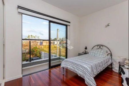 2_photo/95273b82af.2b4381d368a6f37f-ATLAS-2ba991b5-ecd4-4fa2-82e6-ca4cc3a69c21.jpg de casa à venda com 4 quartos, 200m² em Rio Tavares Central, Florianópolis