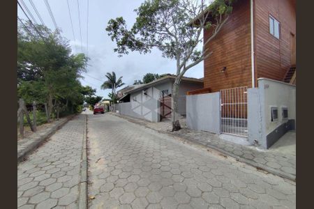 3_photo/95273b834d.b6883f8748cb953c-ATLAS-3cd1c97a-b259-4408-bf16-df7f0a5e8eb2.jpg de apartamento para alugar com 1 quarto, 30m² em Rio Tavares, Florianópolis