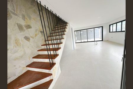 5_photo/95273b8377.72dbb2e2e315c7ab-ATLAS-0989fd49-771e-46fb-972d-1f7aac1df6ba.jpg de casa à venda com 3 quartos, 162m² em Rio Tavares, Florianópolis