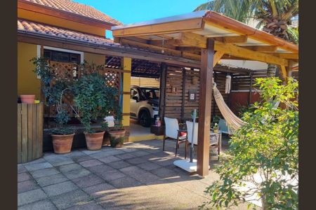 2_photo/95273b857d.34beb6889ad9cd13-ATLAS-16d17ed7-d45d-4ee1-ba37-b42c064b596d.jpg de casa à venda com 4 quartos, 290m² em Rio Tavares, Florianópolis