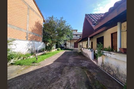 4_photo/95273b86c5.d9f076d2edbf9077-ATLAS-a855ae5f-b9dc-4f7d-aa51-5c91bc17387d.jpg de casa à venda com 3 quartos, 151m² em Rio Tavares, Florianópolis