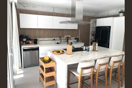 12_photo/95273b9a53.9e4f91c9df70c08c-ATLAS-988a1a9b-b7f7-4449-8b52-e2b015076415.jpg de casa à venda com 3 quartos, 375m² em Rio Tavares, Florianópolis