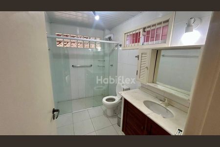 22_photo/95273b9cb9.f2ed236aecaa8a04-ATLAS-5570ed6d-69fe-44bf-8505-ed53752e811c.jpg de casa à venda com 3 quartos, 170m² em Rio Tavares, Florianópolis