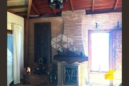 4_photo/95273b9d09.e182d30f96765f76-ATLAS-34e93b28-c5fb-45c8-9a59-f0feda5956a3.jpg de casa à venda com 2 quartos, 170m² em Rio Tavares Central, Florianópolis