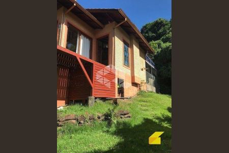 7_photo/95273b9d09.e182d30f96765f76-ATLAS-6d2f3fbb-010c-4501-962c-8eee8d0a6908.jpg de casa à venda com 2 quartos, 170m² em Rio Tavares Central, Florianópolis